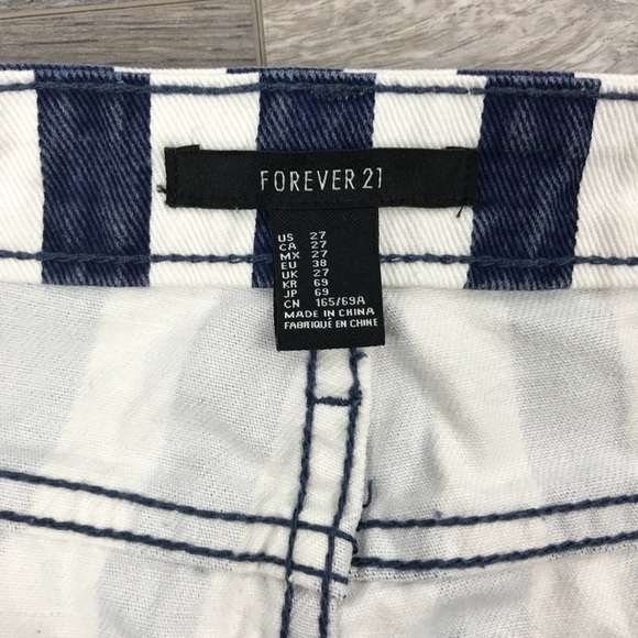 Forever 21 blue white stripe denim shorts - Picture 6 of 7